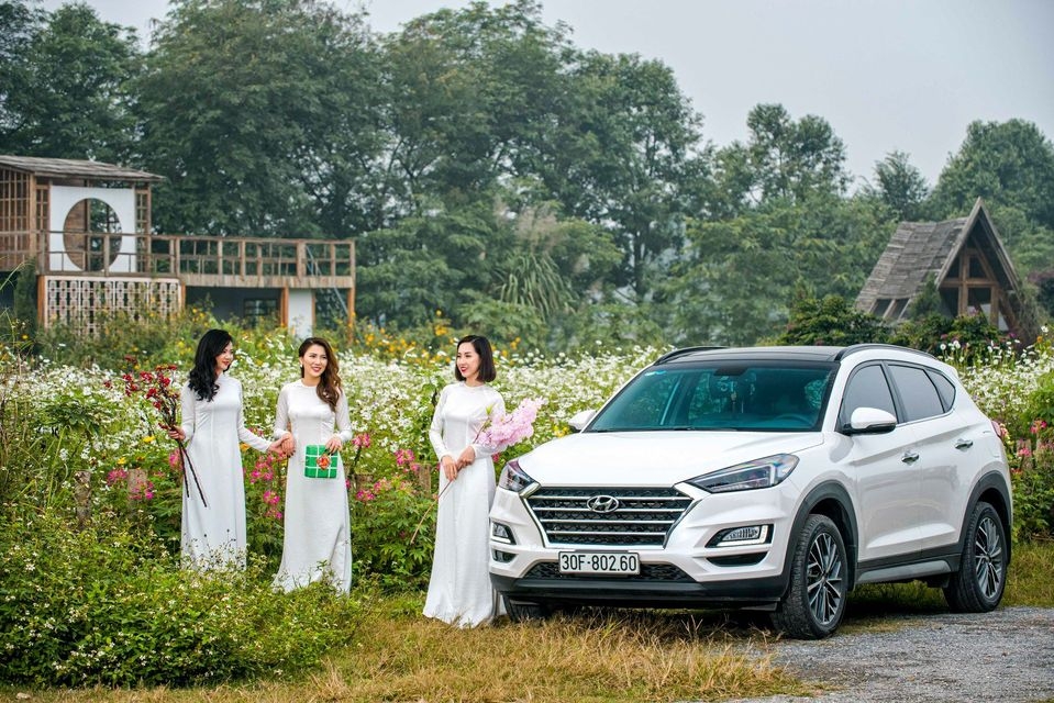 CHỤP CÙNG XE HYUNDAI – NHẬN NGAY QUÀ ĐỈNH