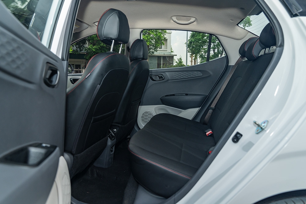 Hyundai Grand i10 Sedan 1.2 AT Tiêu Chuẩn 2024