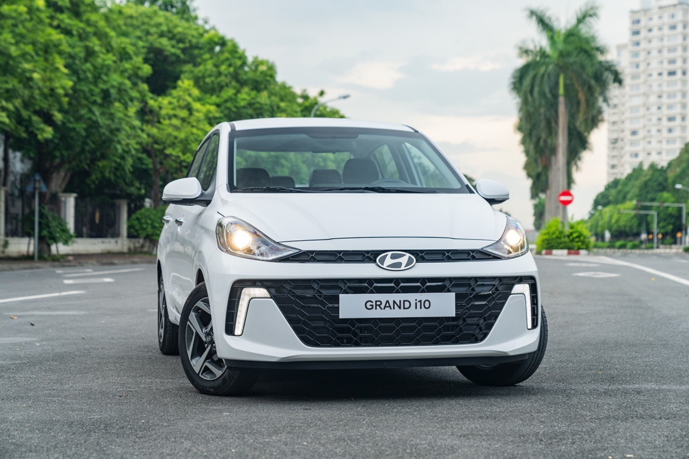 Hyundai Grand i10 Sedan 1.2 AT Tiêu Chuẩn 2024