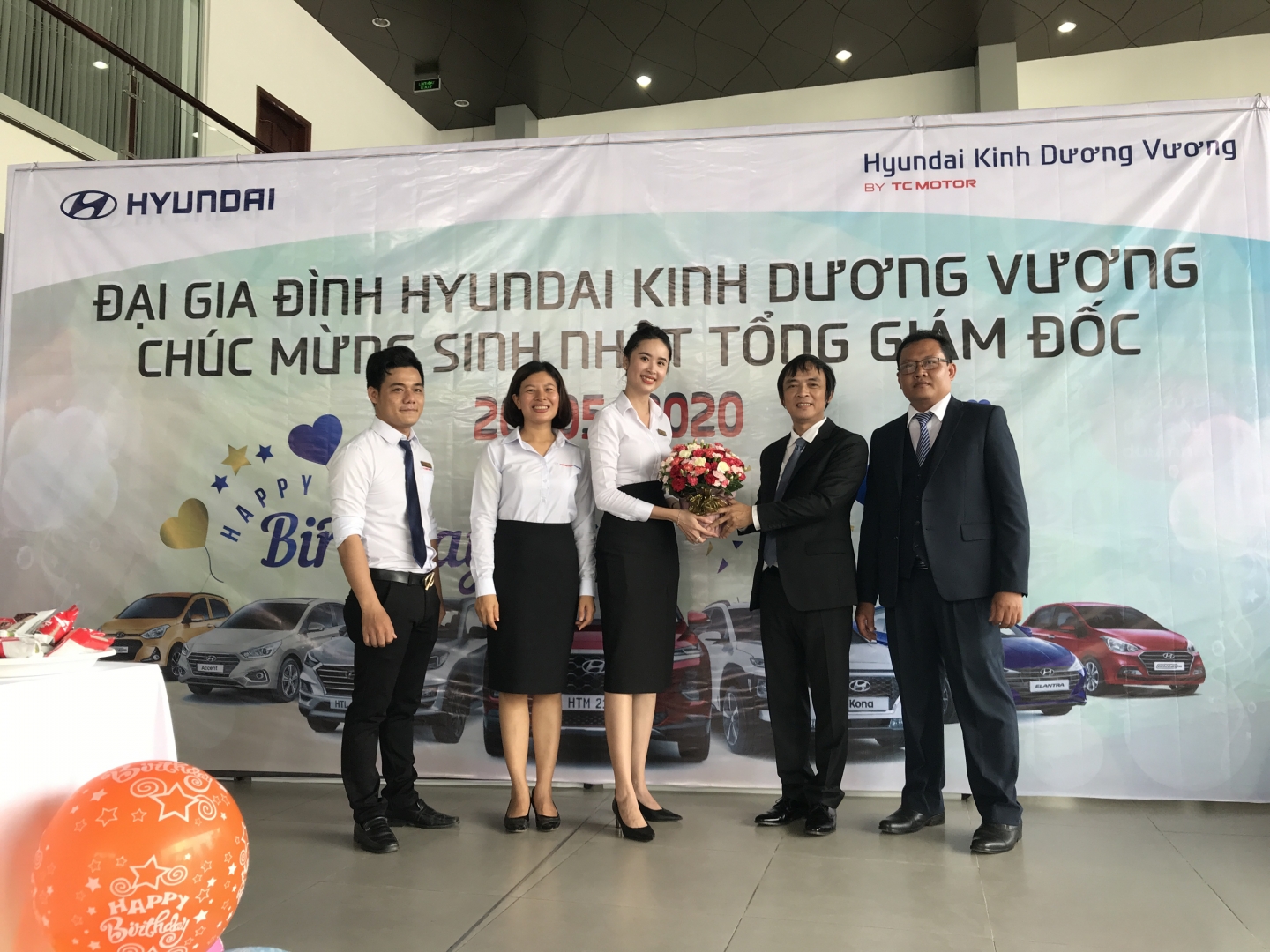 HYUNDAI KINH DƯƠNG VƯƠNG CHÚC MỪNG SINH NHẬT CHỦ TỊCH HĐTV